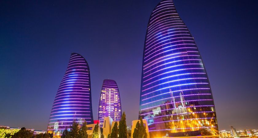 İzmir Çıkışlı Ateşin Işığında bir Masal Ülkesi Azerbaycan - Bakü Turu