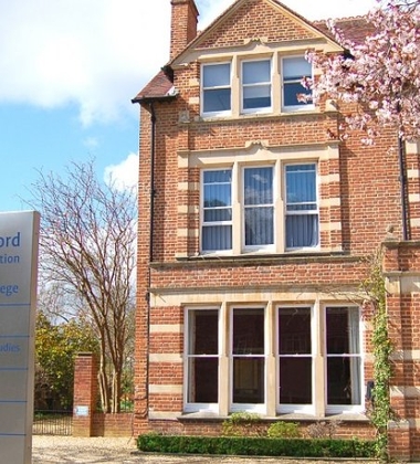 St. Clare`s Oxford  - Oxford - İngiltere