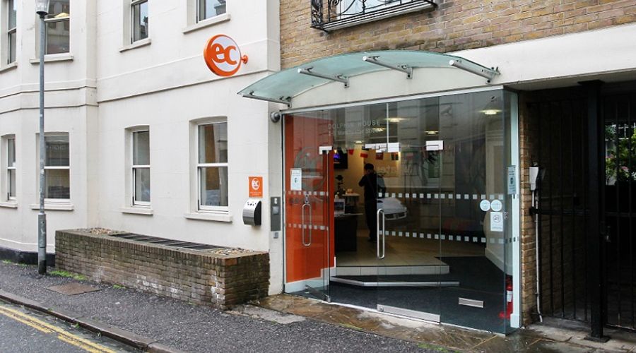 EC English - Cambridge - İngiltere