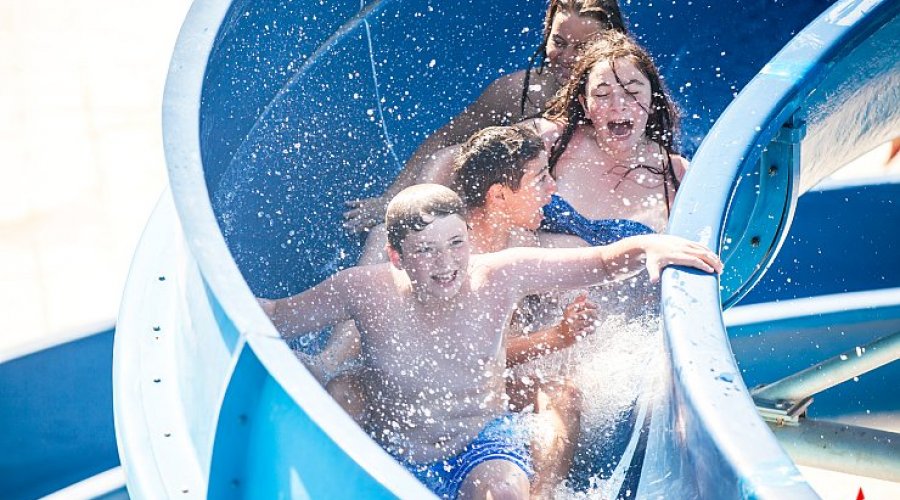 Geleceğin Yıldızları İngilizce Deniz Kampı (Çeşme)