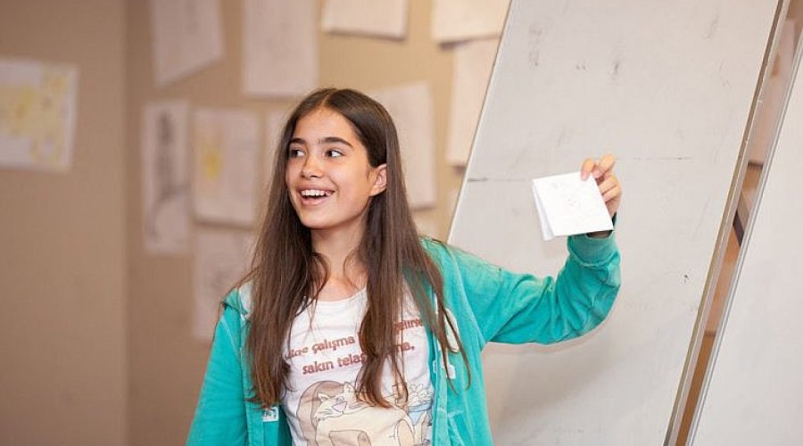 Geleceğin Yıldızları İngilizce Deniz Kampı (Çeşme)