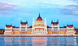 İZMİR'DEN DİREK SEFER İLE 5*DELUXE AMADEUS QUEEN İLE MAVİ TUNA NEHRİ