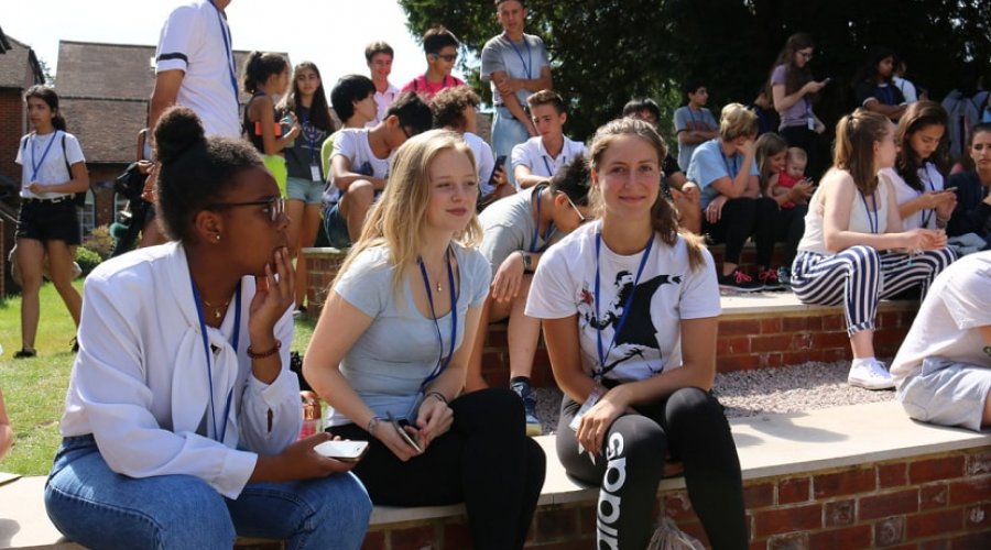 TASIS - Surrey - İngiltere