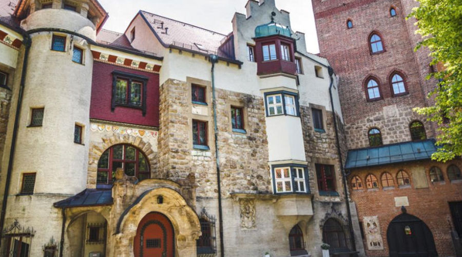 GLS - Munich Castle - Almanya