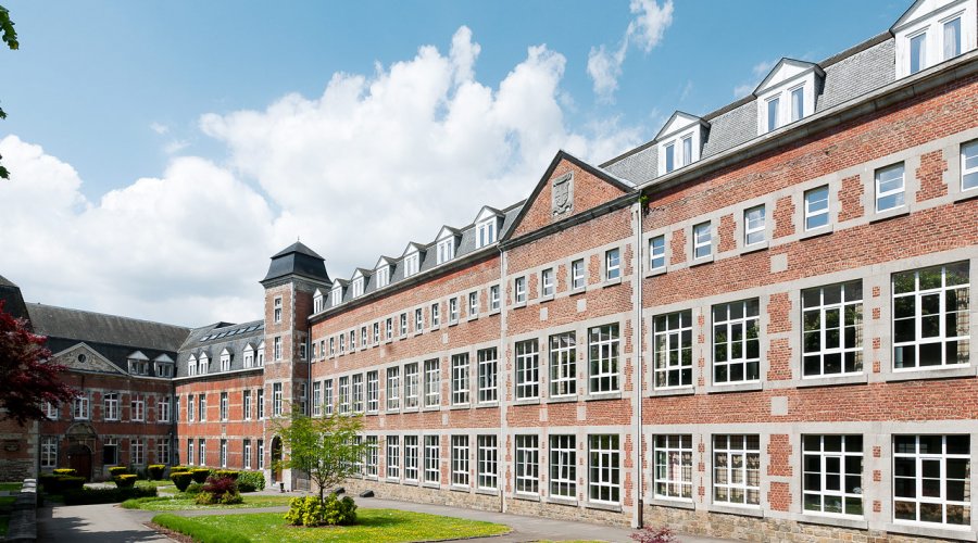 Ceran - St. Roch (Almanca)   Ferrieres - Belçika