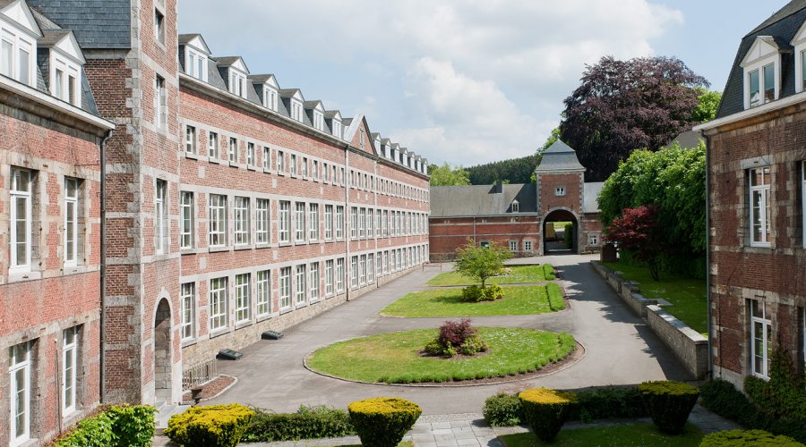 Ceran - St. Roch (Almanca)   Ferrieres - Belçika