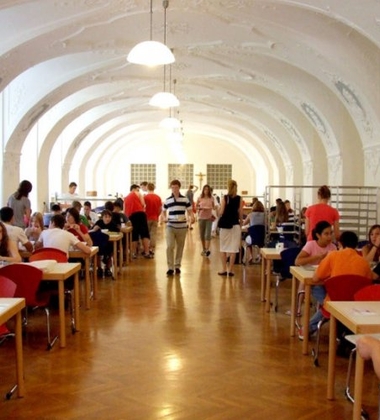 Actilingua Academy - Viyana - Avusturya