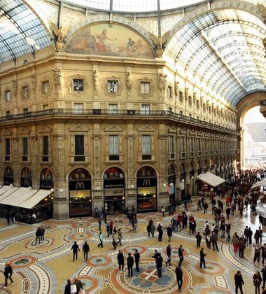 ELEGANT İTALYA TURU İSTANBUL HAREKETLİ