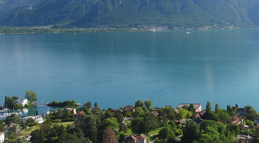 St George's International School Montrö , İsviçre