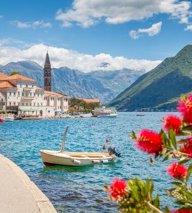 İzmir Çıkışlı Uçakla Vizesiz Büyük Balkan Turu (Gündüz Uçuşlu) Turlar Dahil
