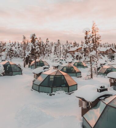 İZMİR’den AKTARMASIZ UÇAKLA LAPLAND & KUZEY IŞIKLARI