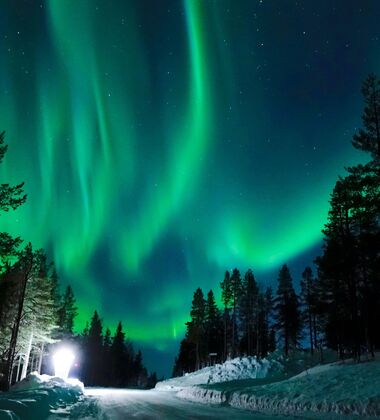 İZMİR’den AKTARMASIZ UÇAKLA LAPLAND & KUZEY IŞIKLARI