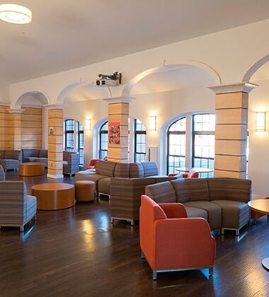 Cambridge School of Visual & Performing Arts - Boston