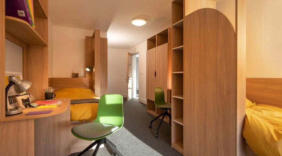 Oxford International College Brighton