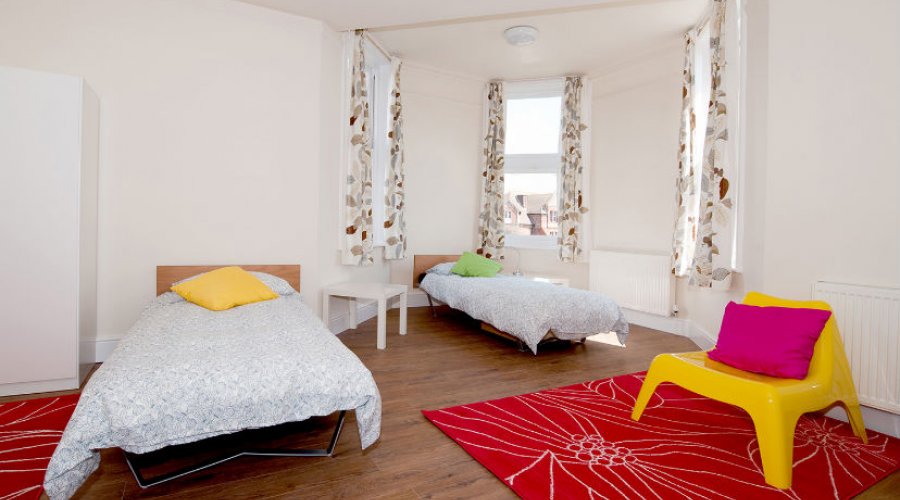 Earlscliffe College Summer School - Folkestone - İngiltere