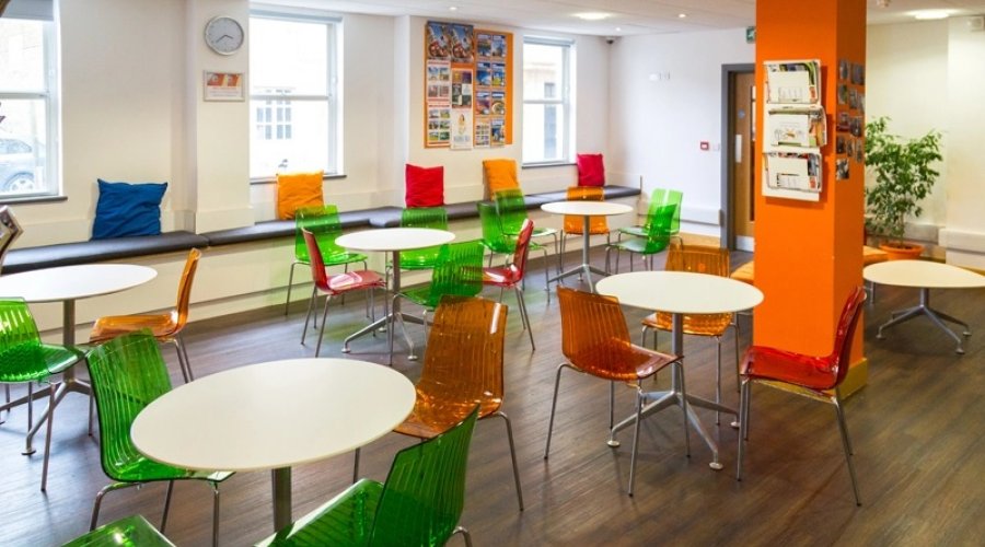 EC English - Brighton - İngiltere