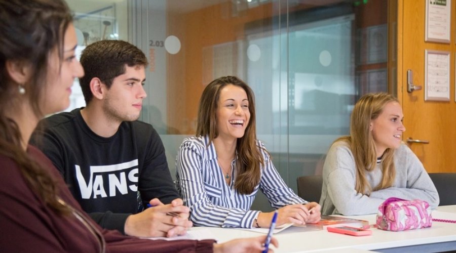 EC English - Brighton - İngiltere