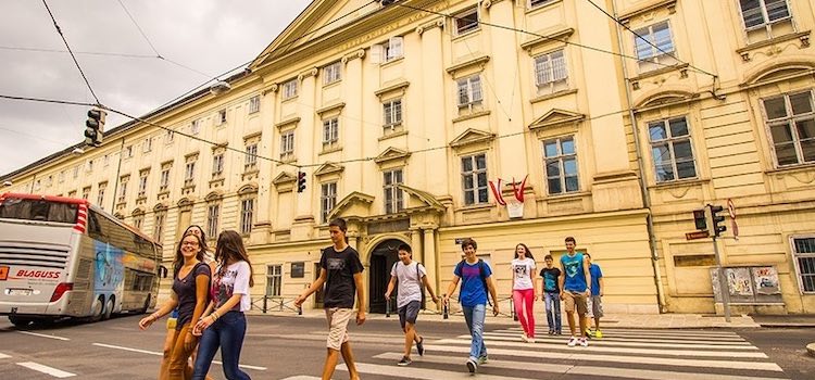 Actilingua Academy - Viyana - Avusturya