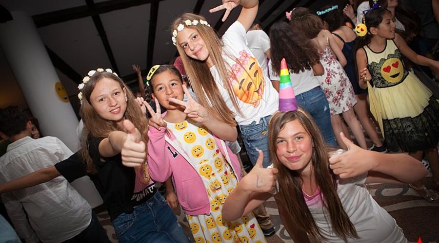 Geleceğin Yıldızları İngilizce Gelişim Kampı (Uludağ)