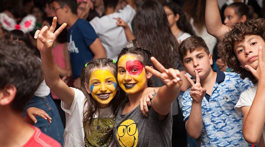 Geleceğin Yıldızları İngilizce Gelişim Kampı (Uludağ)