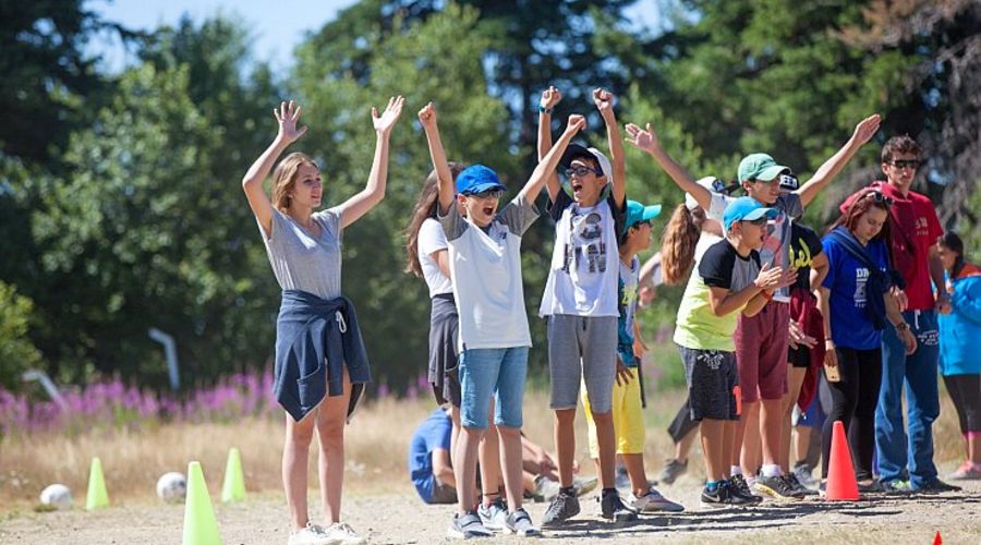 Geleceğin Yıldızları İngilizce Gelişim Kampı (Uludağ)