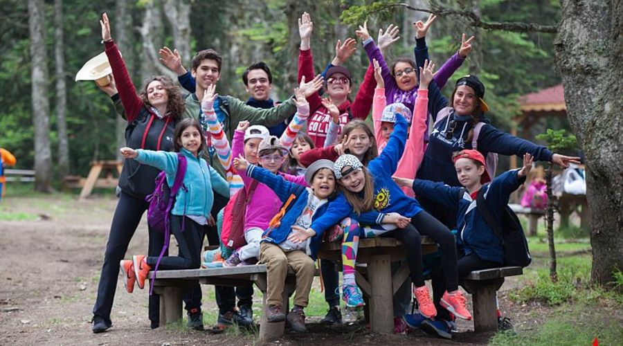 Geleceğin Yıldızları İngilizce Gelişim Kampı (Uludağ)