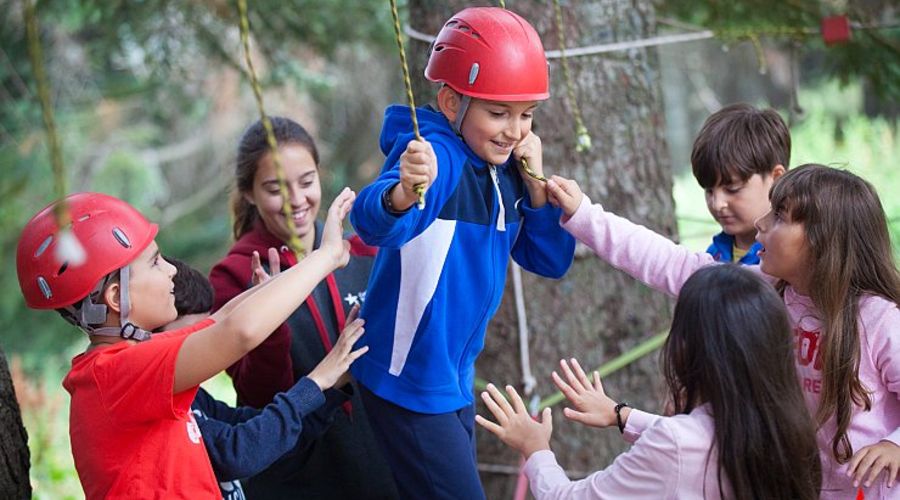 Geleceğin Yıldızları İngilizce Gelişim Kampı (Uludağ)