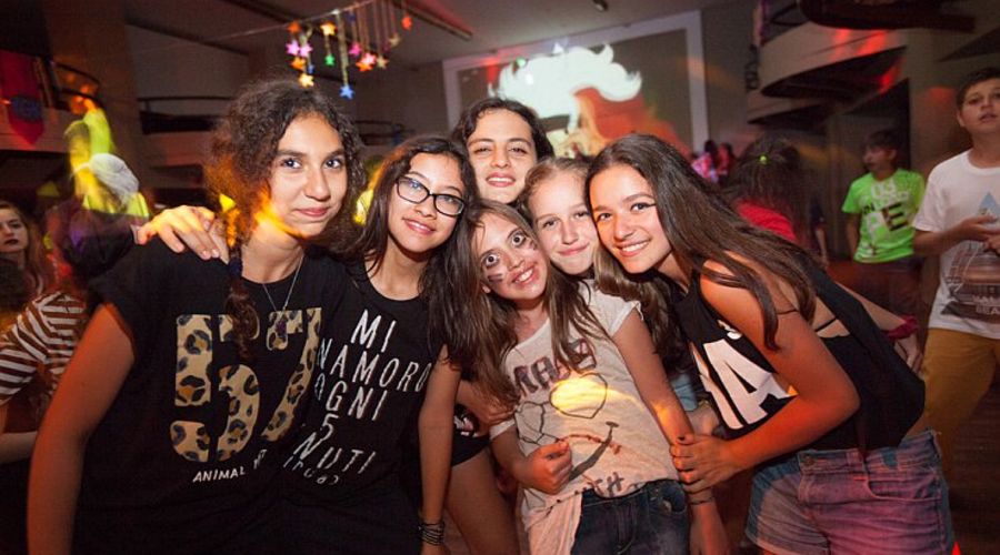 Geleceğin Yıldızları İngilizce Gelişim Kampı (Uludağ)