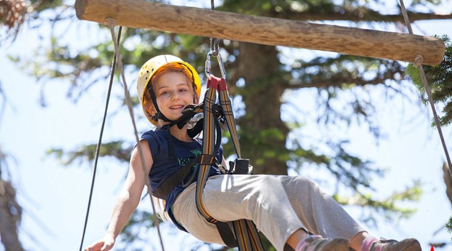 Geleceğin Yıldızları İngilizce Gelişim Kampı (Uludağ)