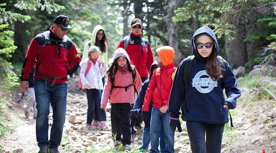 Geleceğin Yıldızları İngilizce Gelişim Kampı (Uludağ)