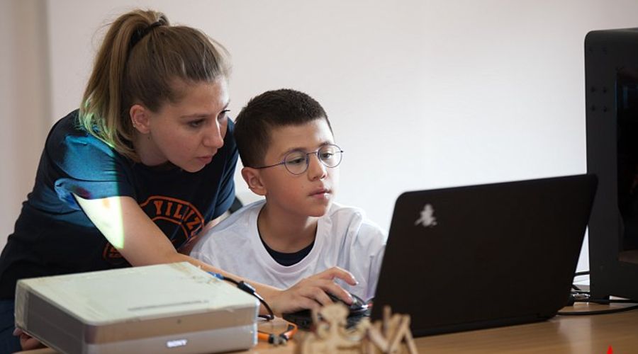 Geleceğin Yıldızları S.T.E.M. Kampı (Uludağ)